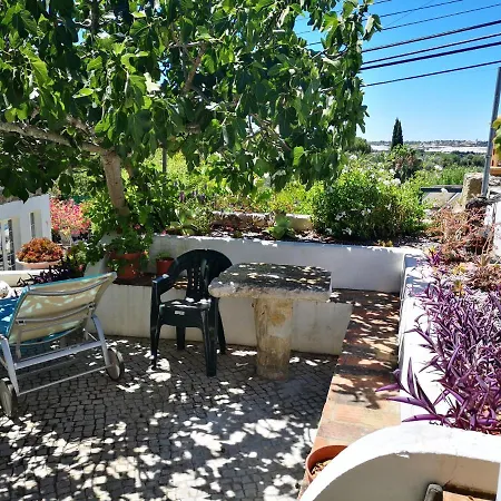 Casa De Pedra E Cal *